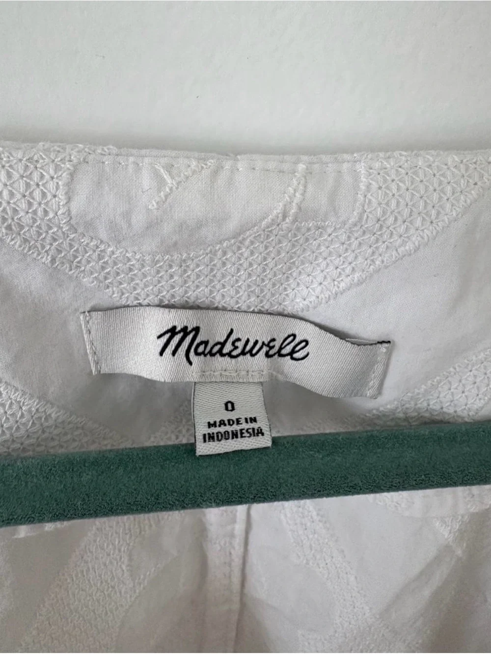 Madewell White Textured V-Neck Puff Sleeve Blouse